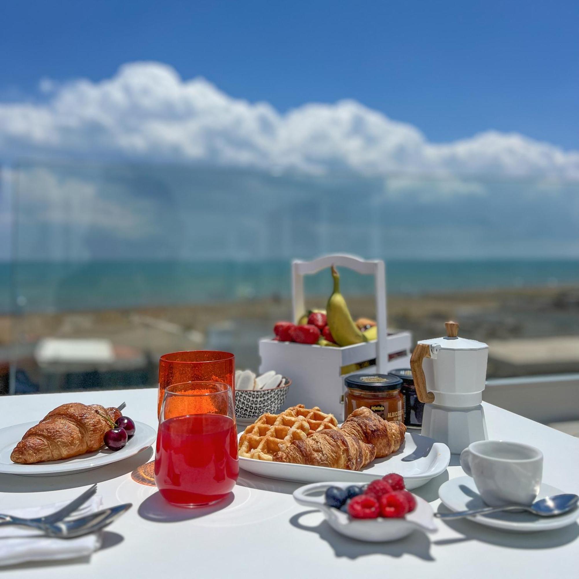 Maiorano Boutique Hotel Манфредония Экстерьер фото