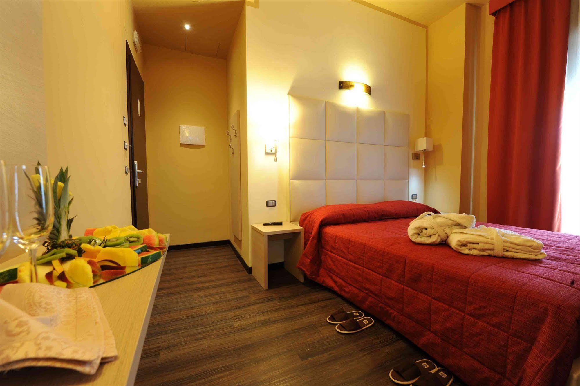 Maiorano Boutique Hotel Манфредония Экстерьер фото