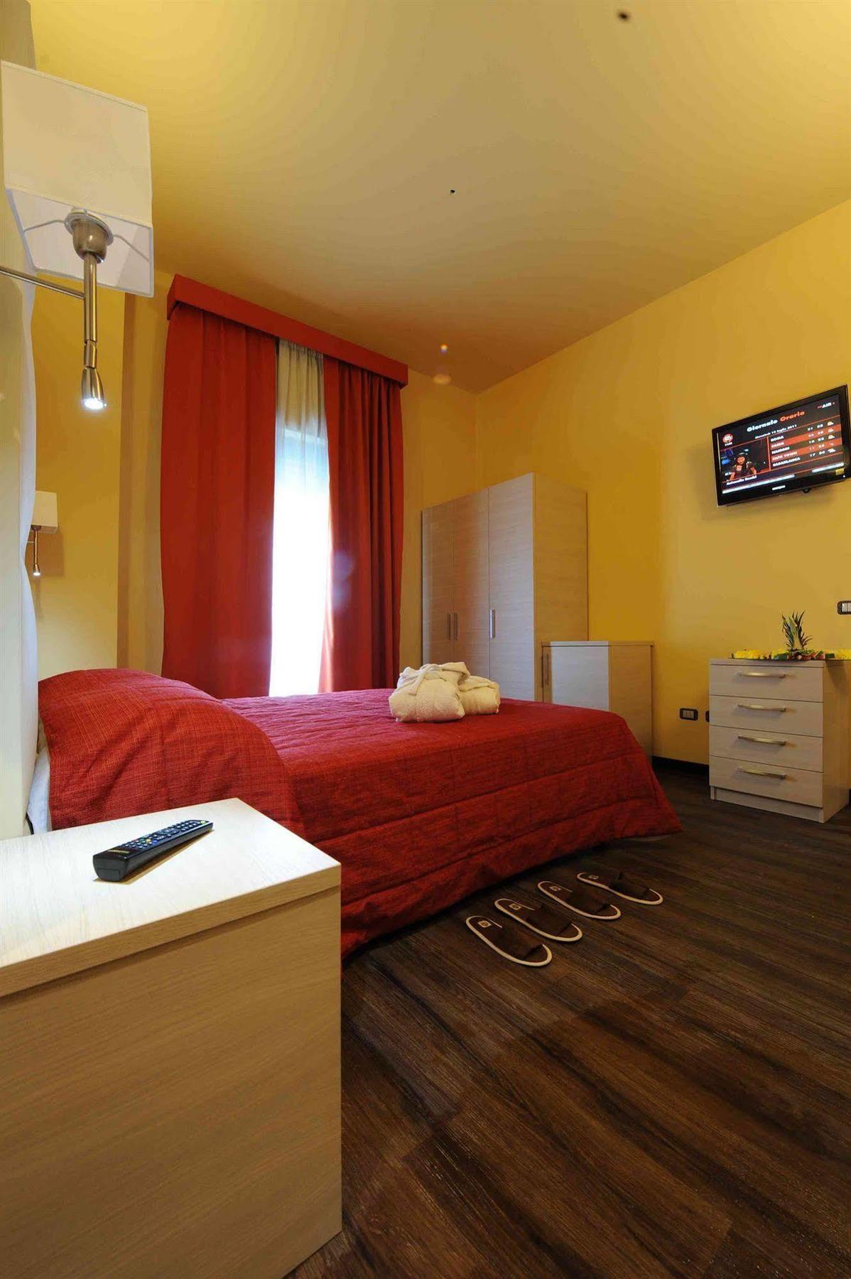 Maiorano Boutique Hotel Манфредония Экстерьер фото