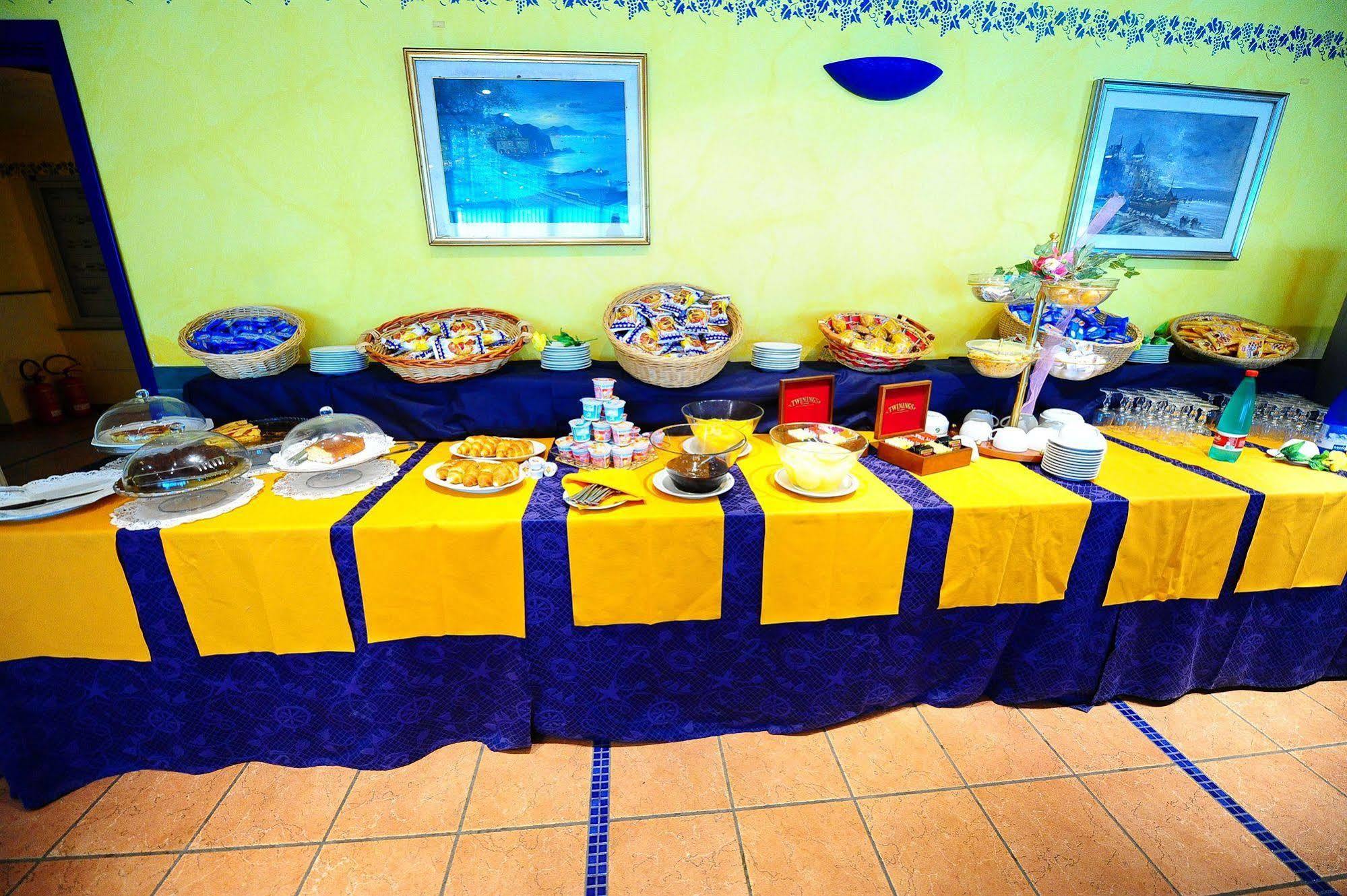 Maiorano Boutique Hotel Манфредония Экстерьер фото